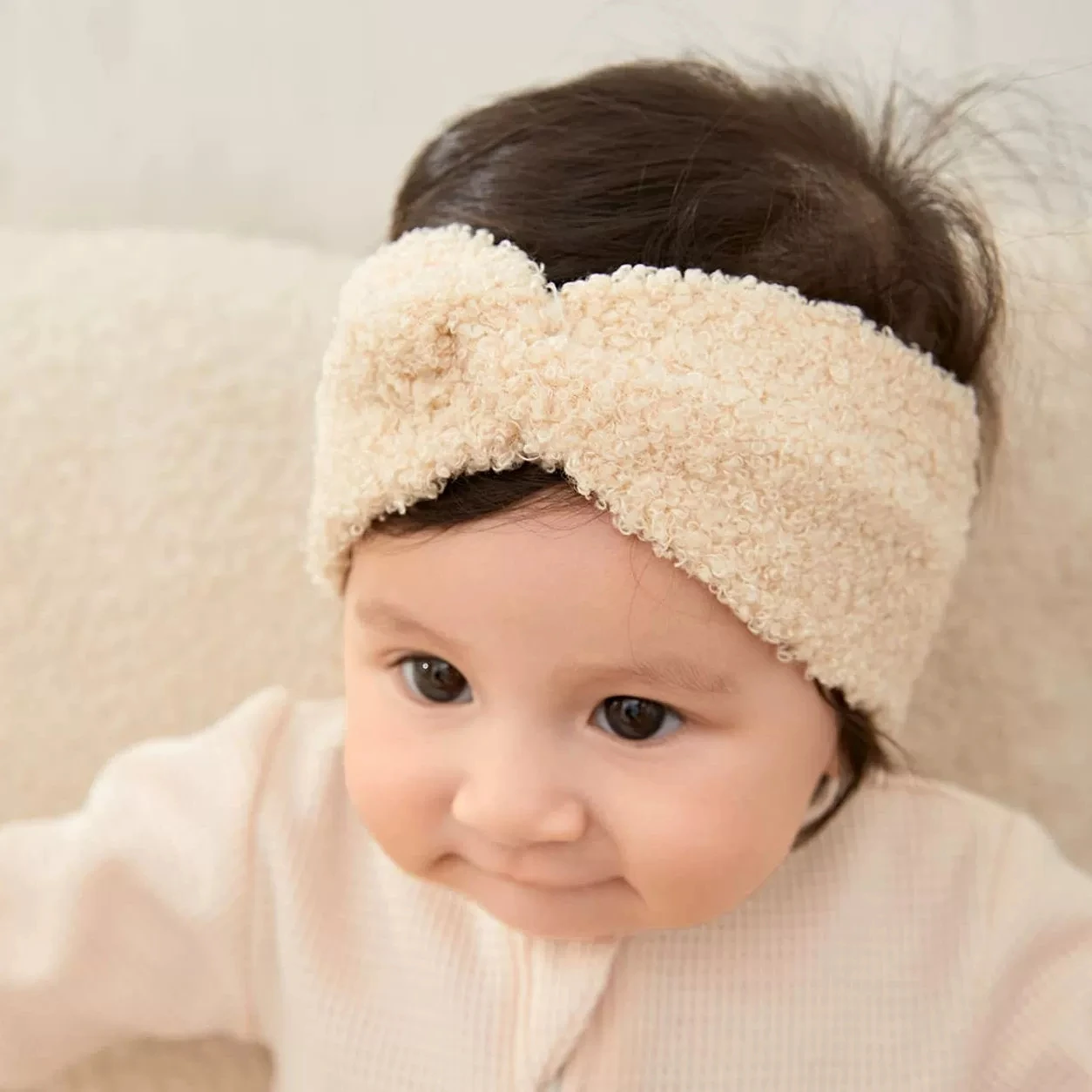2個入り ボウ型幼児用冬用暖かいヘッドバンドセット ベビーノットヘッドバンド テディプラッシュヘアバンド プラッシュ耳当て付き 新生児用ヘッドギア