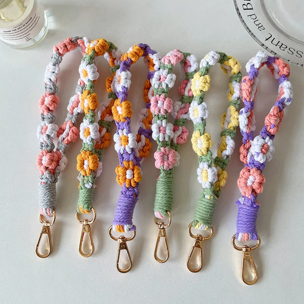 Bohemian Daisy Flower Keychain Hand Woven Wrist Strap Bag Phone Pendant Hanging Rope Decorative Accessories Ornament Gifts