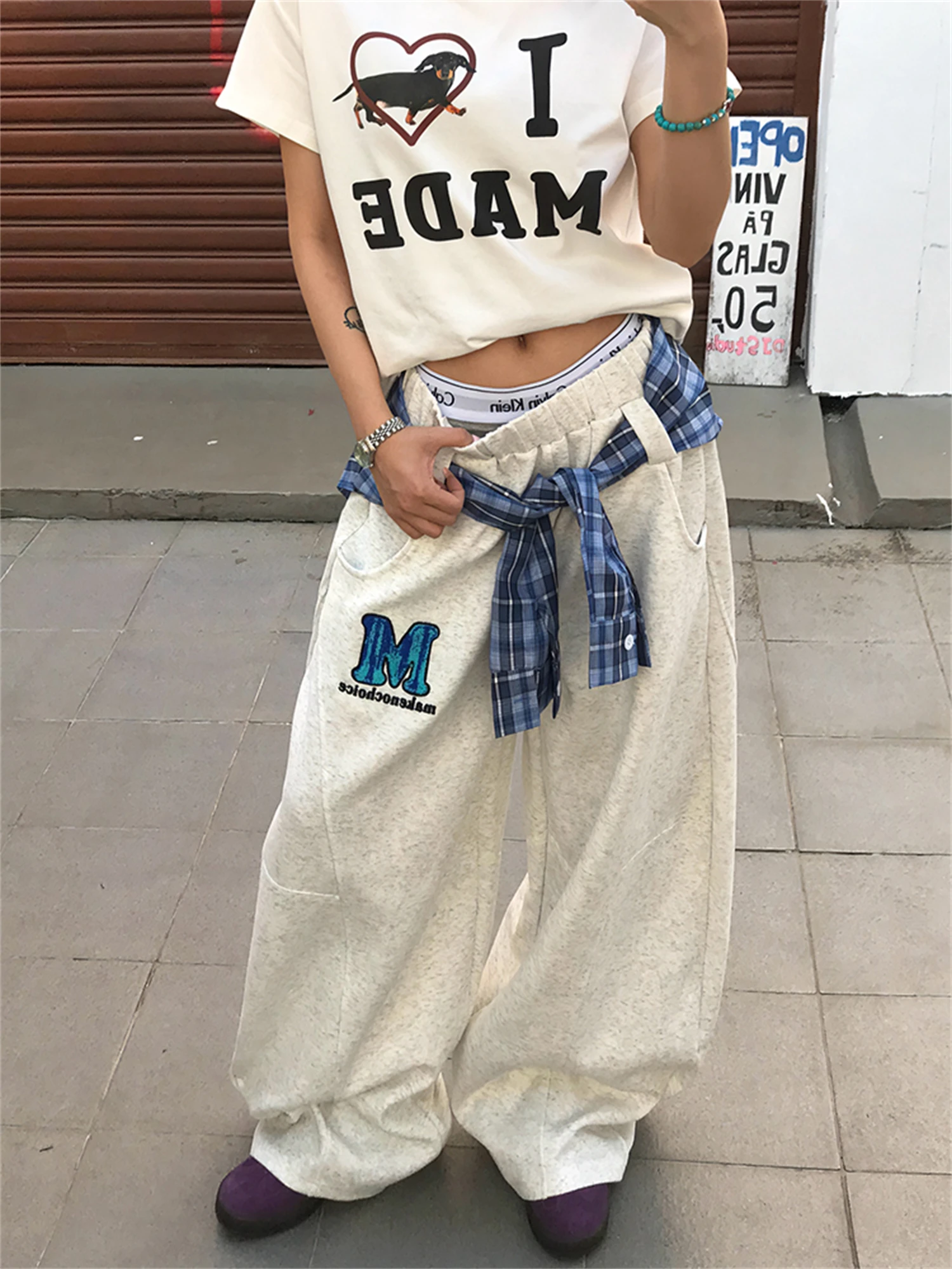 

Women's Y2K Streetwear Oversized Baggy Wide Leg Pants Letter M Embroidery Plaid Decor Casual Loose Fashion Trendy Trousers