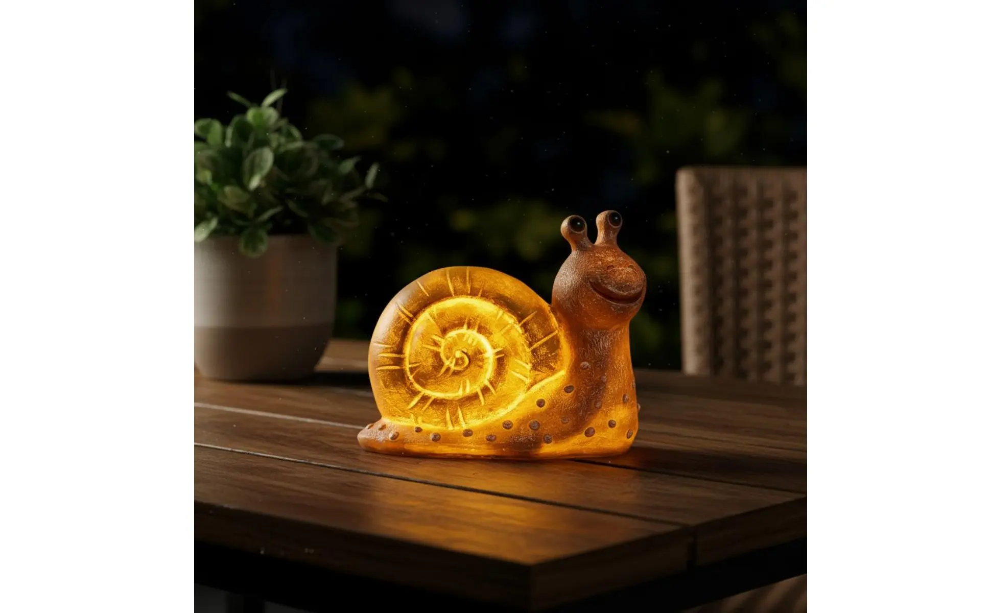 Resin Snail Garden Lamp Waterproof Solar Snail Light Outdoor Decor No Wiring Needed Weather-Resistant for Yard, Lawn