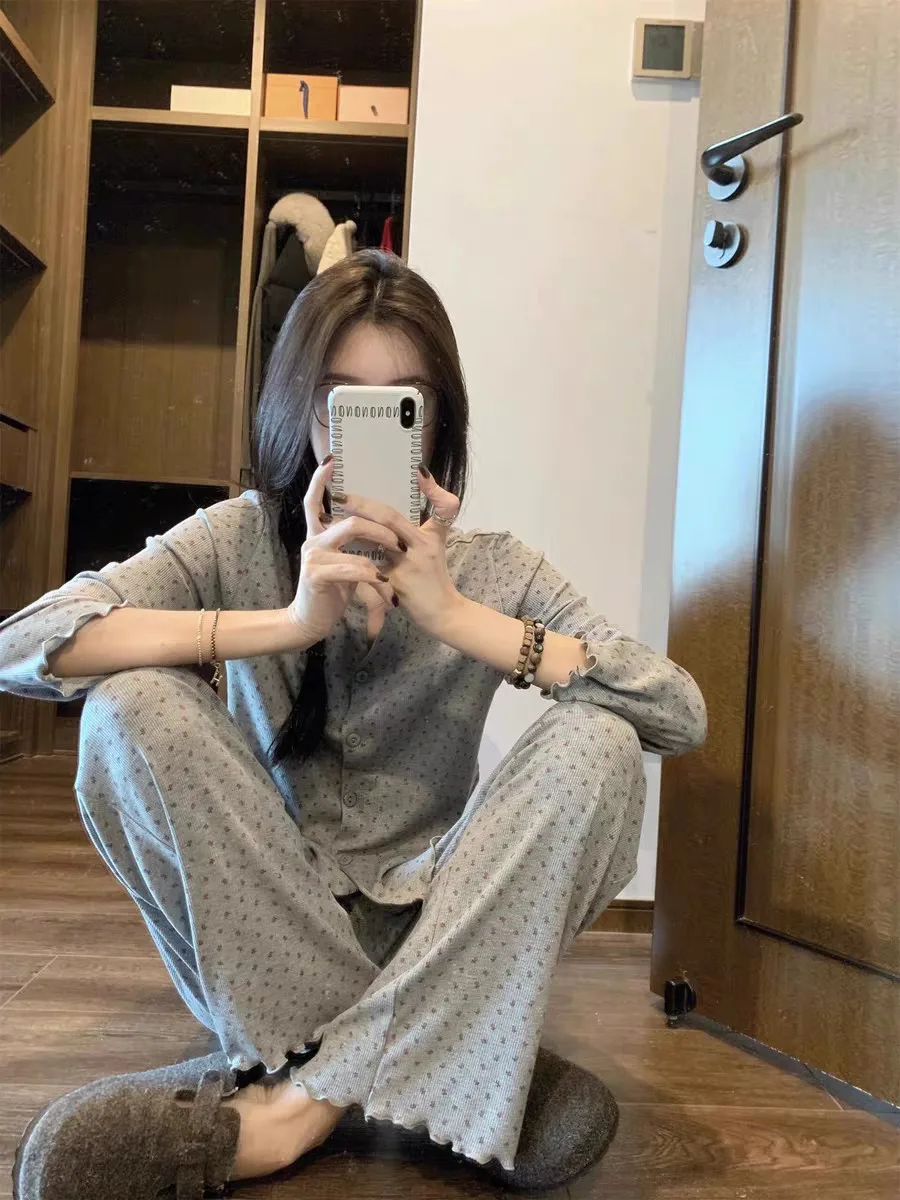 Koreanischer Stil, grauer Blumen-Pyjama für Damen, Frühling und Herbst, neues, süßes und lässiges, langärmliges, lockeres zweiteiliges Set für zu Hause – Detail 6