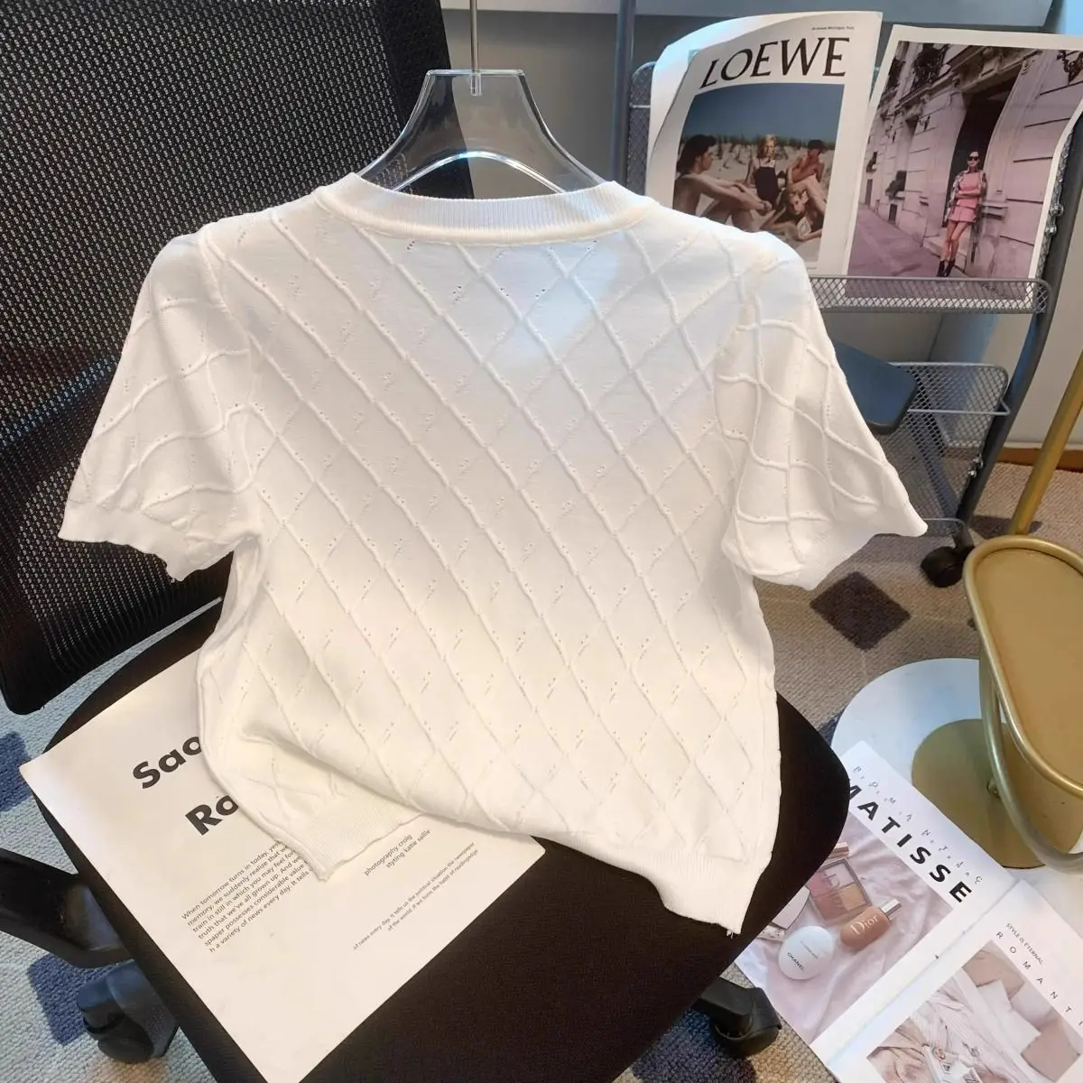 Vintage Beaded Slim Knit Cardigan Women White Knit Shirt Summer V-neck Pearl Button Thin Short-sleeved Tops High-end Design Coat