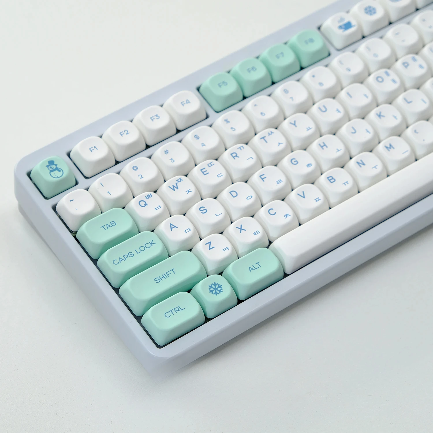 

KBDiy 138 Keys/Set Korean Keycaps PBT KOA Snow Mountain Keycap for Mechanical Keyboard Custom MX Switches ISO Keys 7U Space Bar