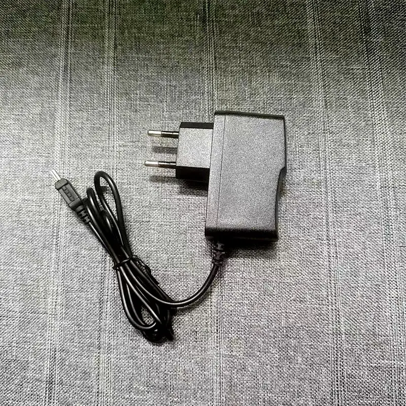 Mini cargador de puerto USB Universal 5V 2A, adaptador de corriente de enchufe europeo y estadounidense para tableta PC Onda VI10 Freelander Q20, fuente de alimentación