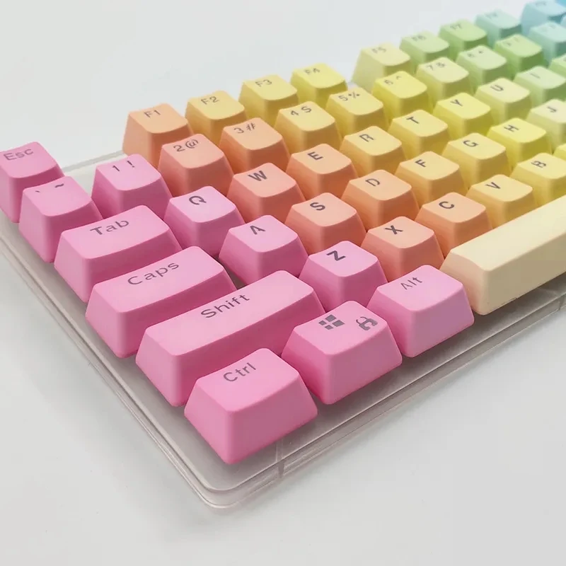 104ปุ่มทึบ OEM PBT Gradient Keycaps สำหรับแป้นพิมพ์ด้านข้างแกะสลัก Universal Keycaps สำหรับแป้นพิมพ์ MX Switch