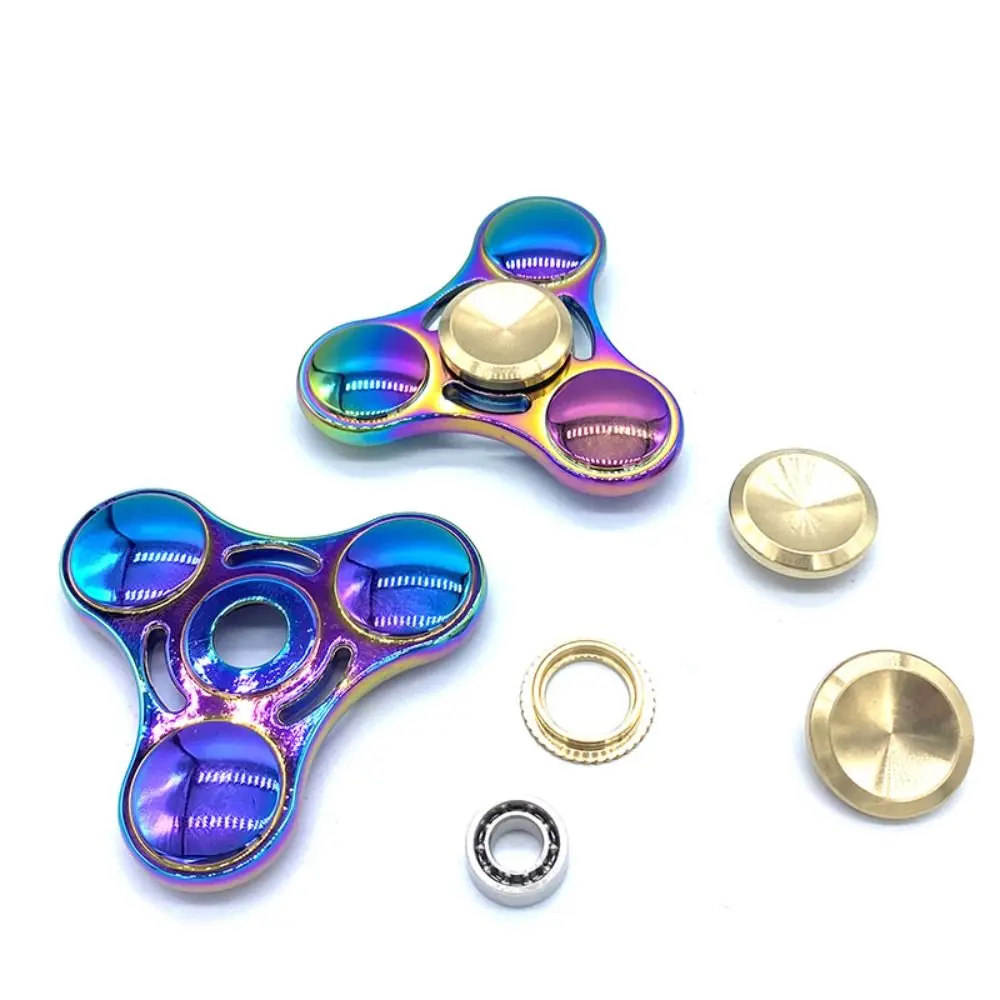 Giroscopio con punta delle dita con cappuccio in rame Placcatura colorata UFO Spinner a mano Interessante giocattolo educativo con punta delle dita Regali per bambini