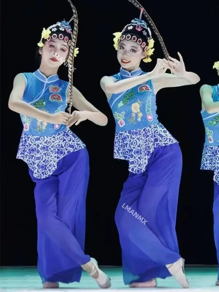 

Girl's pretty actress performance costume, national charm, spring opera, feather costume