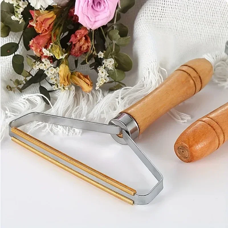 

Hair Remover Cleaning Brushes Comb Hair Brush for Wool Dogs Cats Brush Portable Manual Cleaning Tools