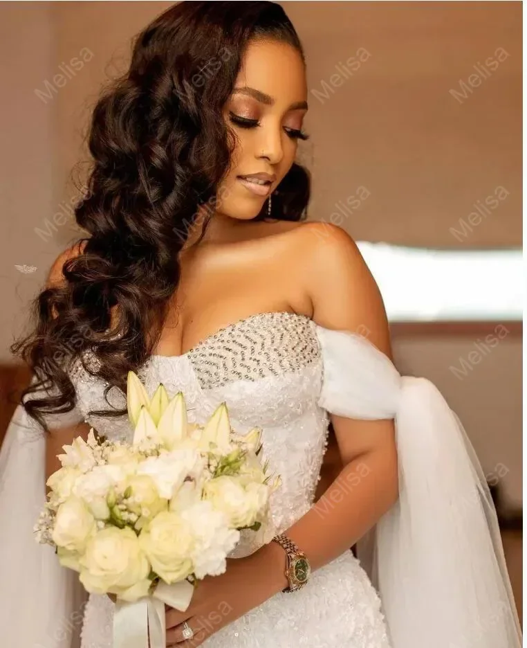 تخصيص مذهل مطرز الحبيب مثير فساتين الزفاف الأفريقيةCape الاجتياح الدانتيل حورية البحر أثواب الزفاف