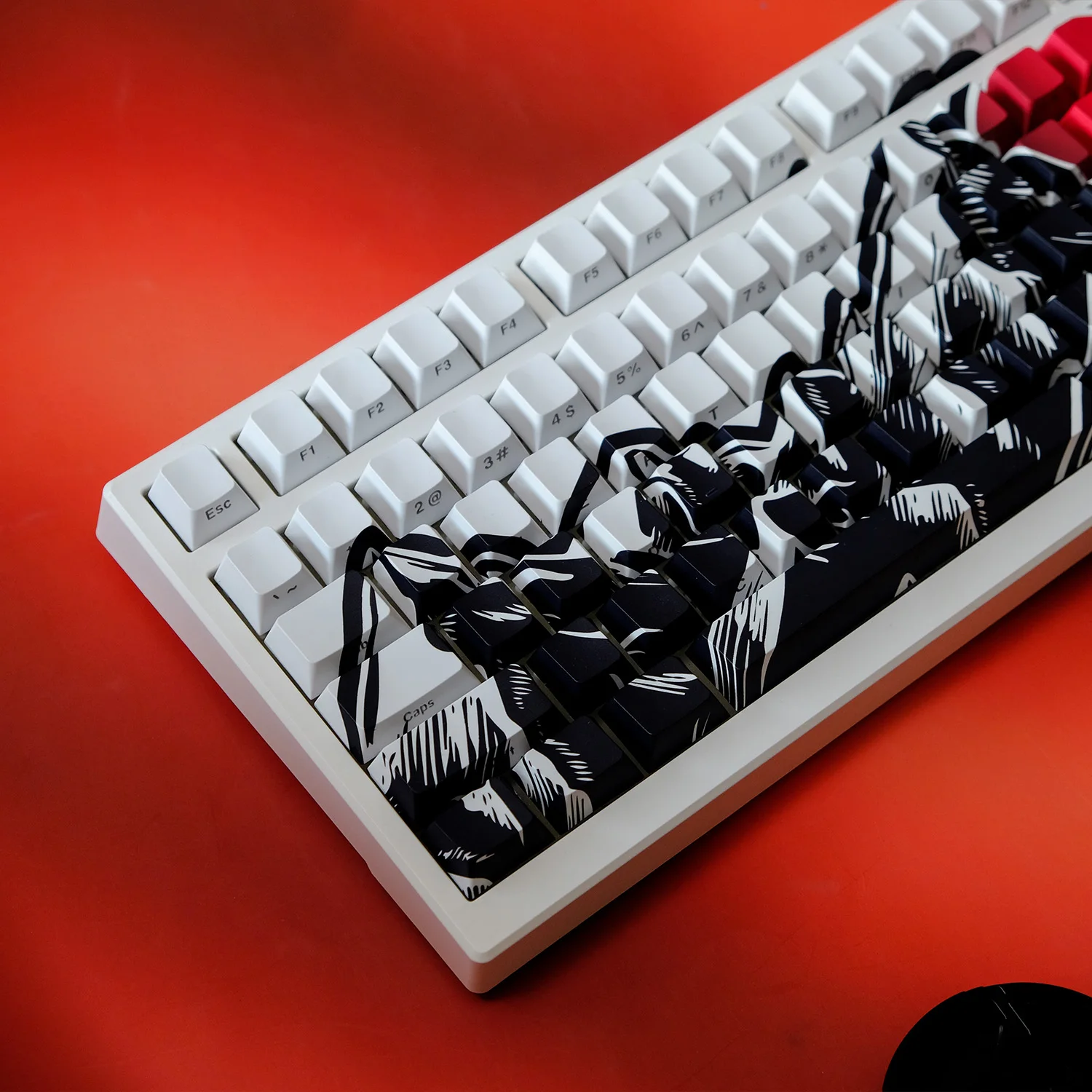 135 Keys Sunrise Theme PBT Double Shot Keycaps Side Print Shine Through Cherry Profile Keycap for ISO Games Mechanical Keyboard