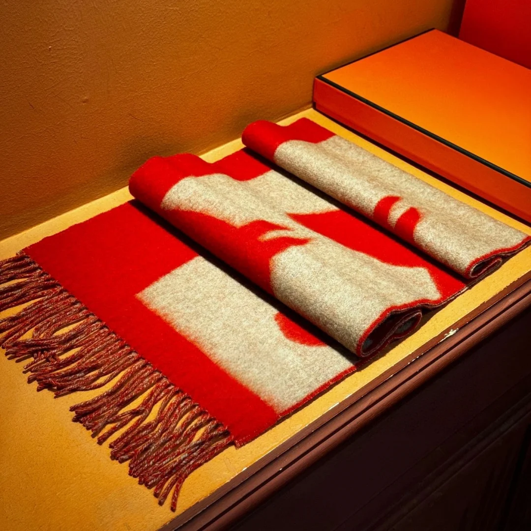 

Italian Craft Scarf Pure Wool Unisex Jacquard Black-red Polka Dot Tassel Autumn-winter Warm Business Date Luxury Gift 2025 Style