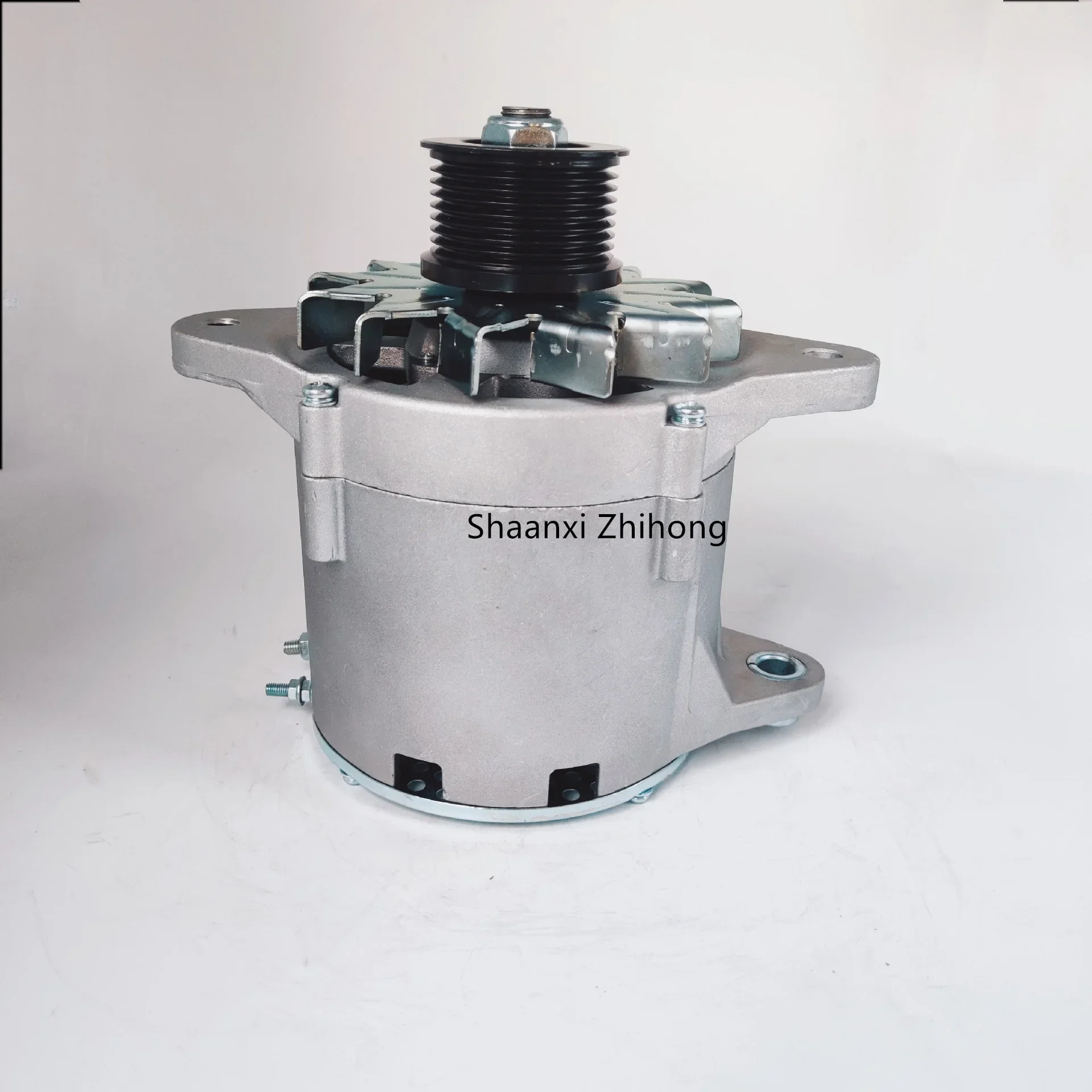 Truck Alternator 28V 45A Cummins  4938600 37n-01010 for 4bt 6bt Engine