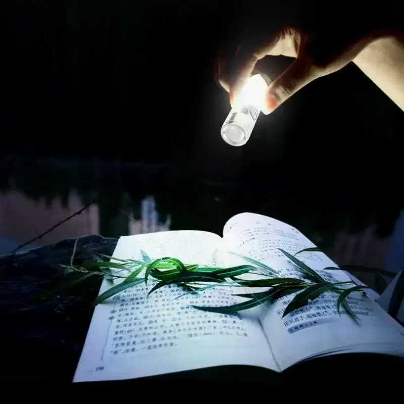 

1 шт. перезаряжаемый мини-фонарик-брелок с 10 режимами и магнитным основанием - идеально подходит для кемпинга и активного отдыха на природе