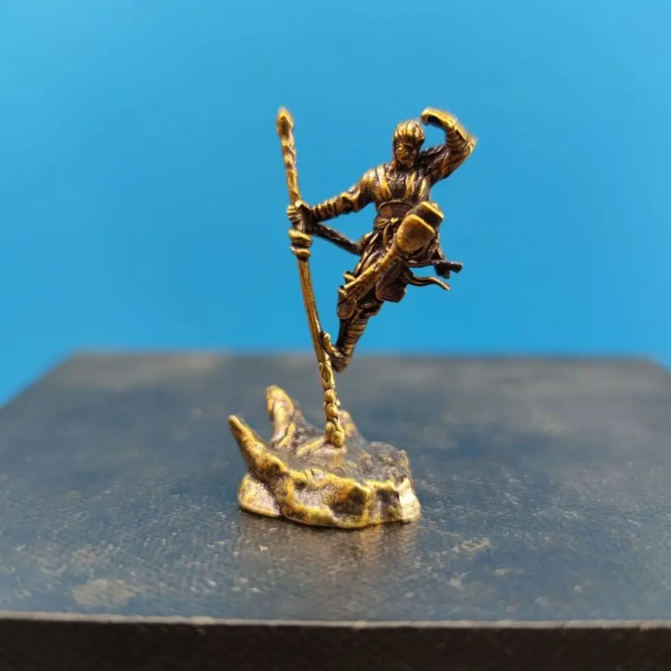 Brass Mythological Game Sun Wukong, Monkey King GK, Defeating Buddha Model, Car Fish Tank Landscape Figurine