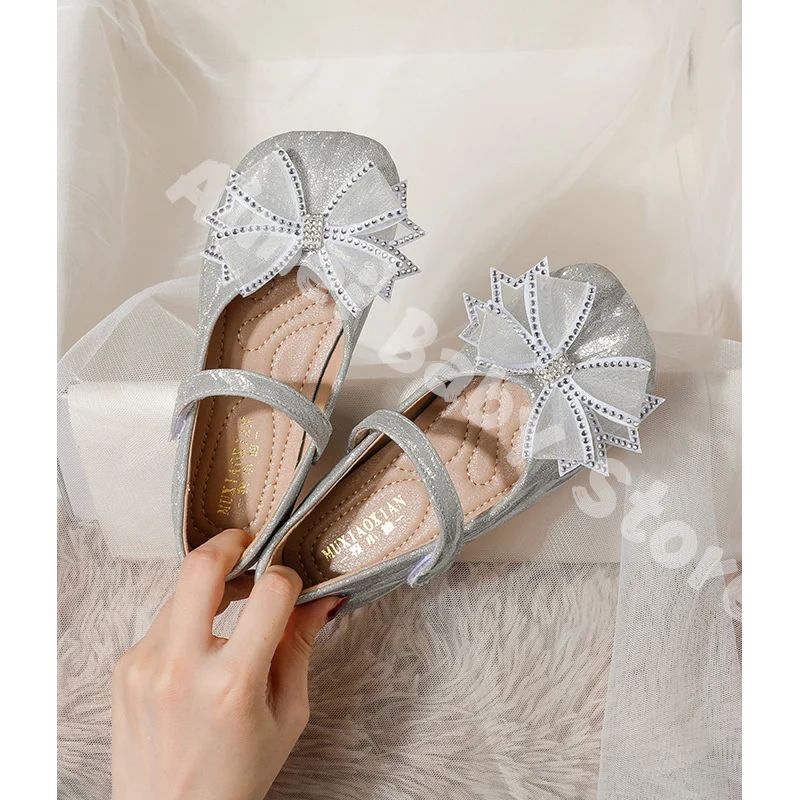 New Children Sandals Silver Rhinestone Bow Wedding Princess Girls Sandal Party Dance Baby Student Flats Kids Performance Shoes