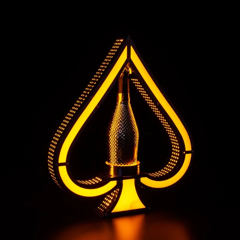 High Quality LED Rechargeable Flashing Wine Bottle Holder Yellow Light Ace Heart Shape Bottle Presenter VIP Display Rack