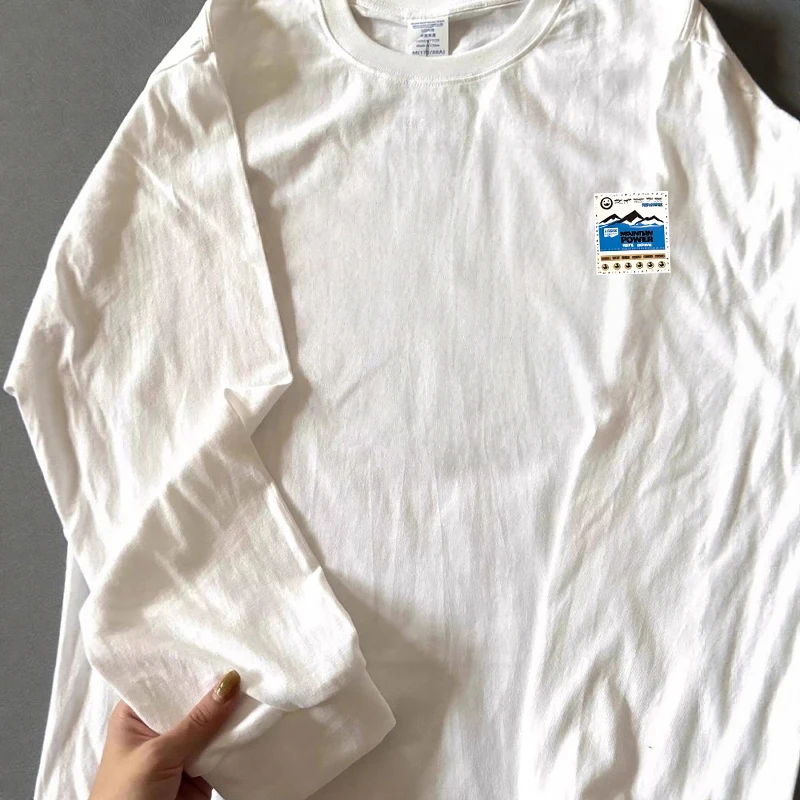 

Свободная футболка из чистого хлопка с длинным рукавом и круглым вырезом, белая, универсальная, базовая, для весны и осени, повседневная, удобная, стильная.