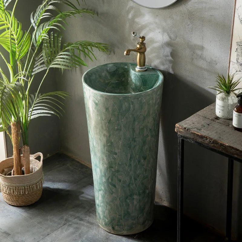 

Умывальник с уличной колонной, умывальник во дворе, садовый умывальник, умывальник для улицы, умывальник с балконной колонной