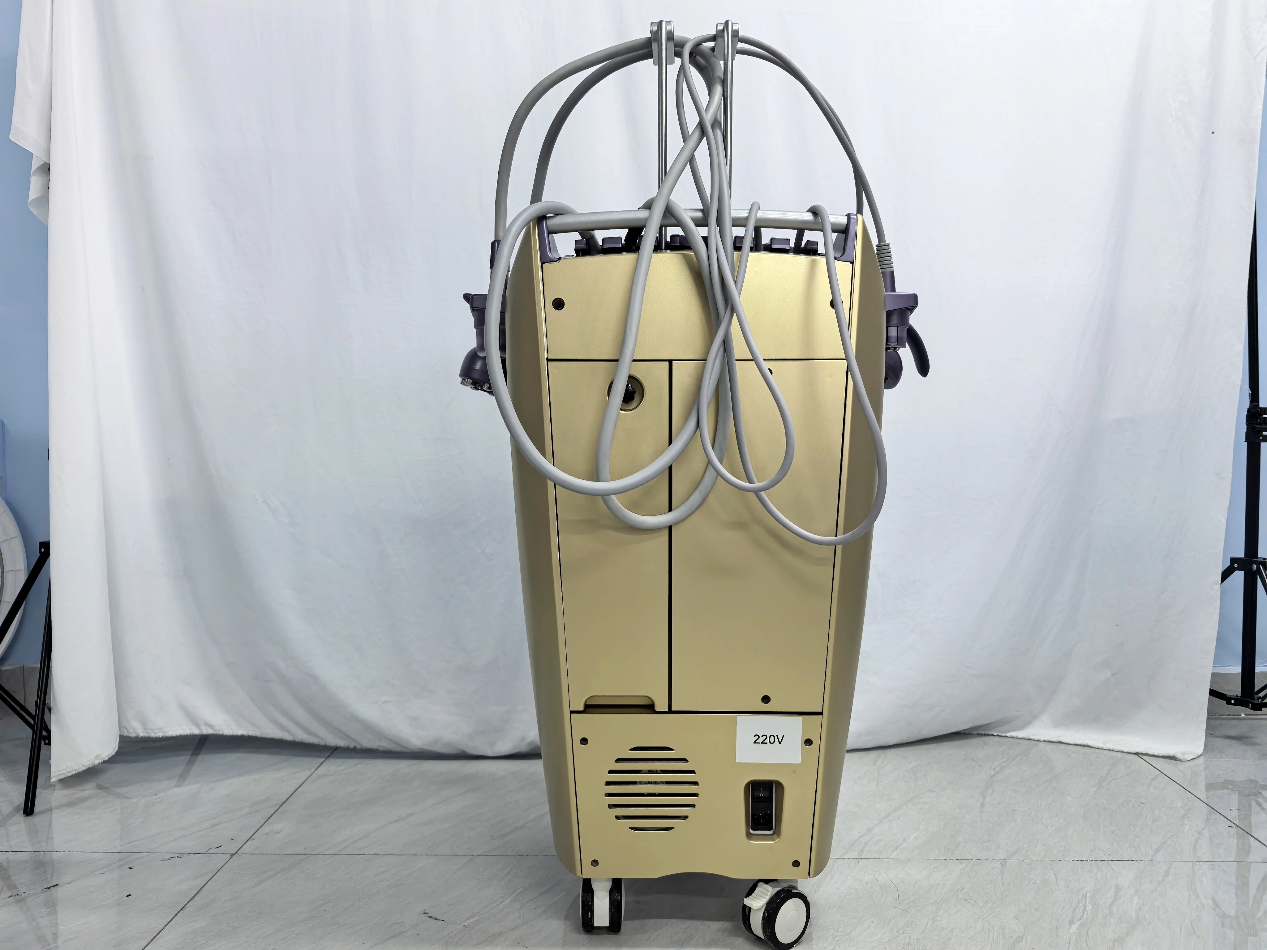 

Новый портативный радиочастотный оригинальный кавитационный аппарат Venus Legacy с технологией уменьшения целлюлита VacuumSlimming