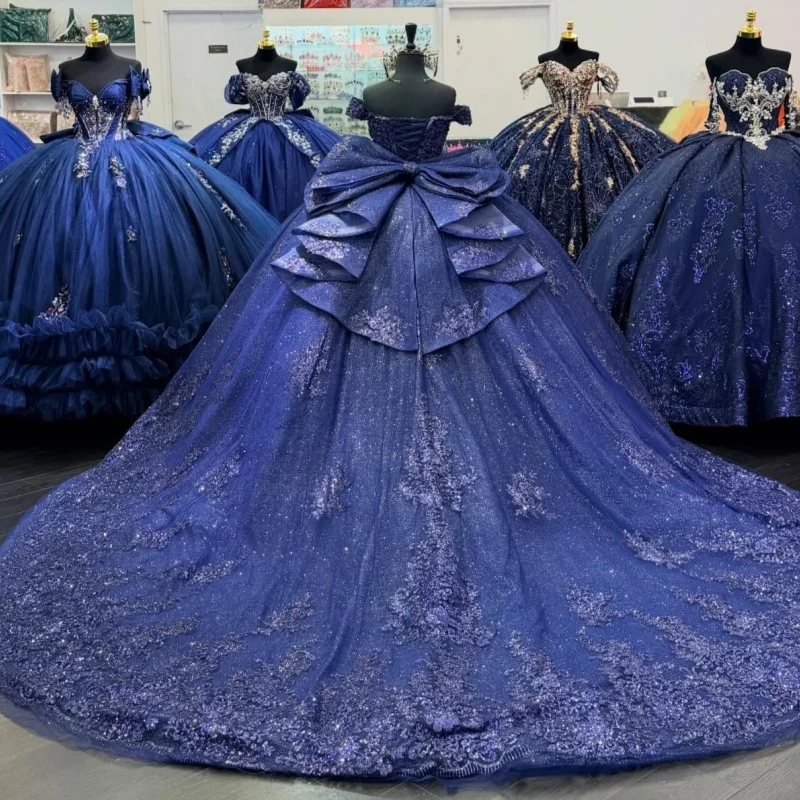 Brilhante azul escuro quinceanera vestido de cristal glitter flor decalque fora do ombro cauda longa arco vestidos de 15 quinceanera ﻿ Personalizar