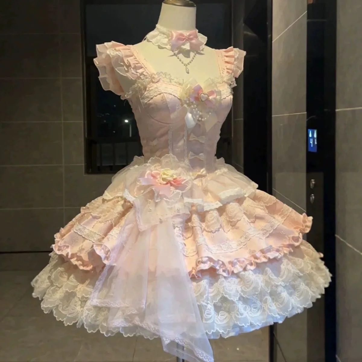 Elegantes Prinzessinnen-Lolita-Kleid für Damen Ärmellos mit Spitze, Rüschen und Schleife im Gothic-Sweet-Style Cosplay Abend- und Festtagsoutfit