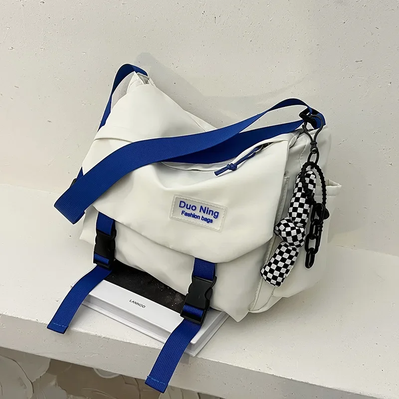 Fashionable Shoulder Messenger BagS for Teen Men Women Casual Crossbody Bag, Suitable for Daily Use During Campus Work Travel