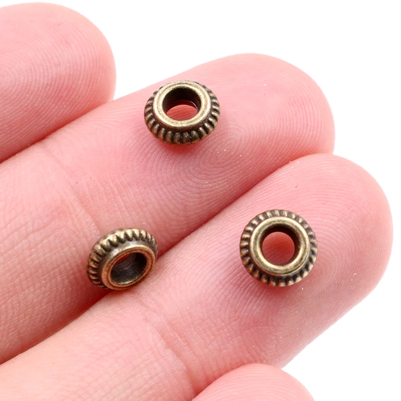 Image 6: 50 pcs/lot Antique or argent plaqué boule à sertir fin perles Dia 5mm bouchon entretoise perles pour bricolage bijoux faisant des fournitures