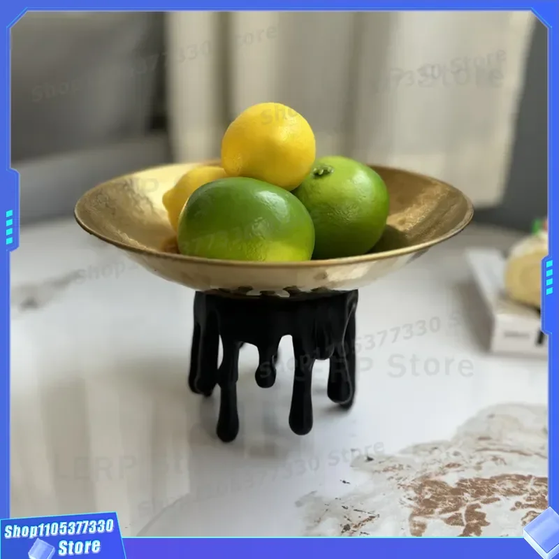 Modern Minimalist Metal Round Fruit Bowl for Living Room Coffee Table Desktop Storage Tray Hotel Model Room Home Decor