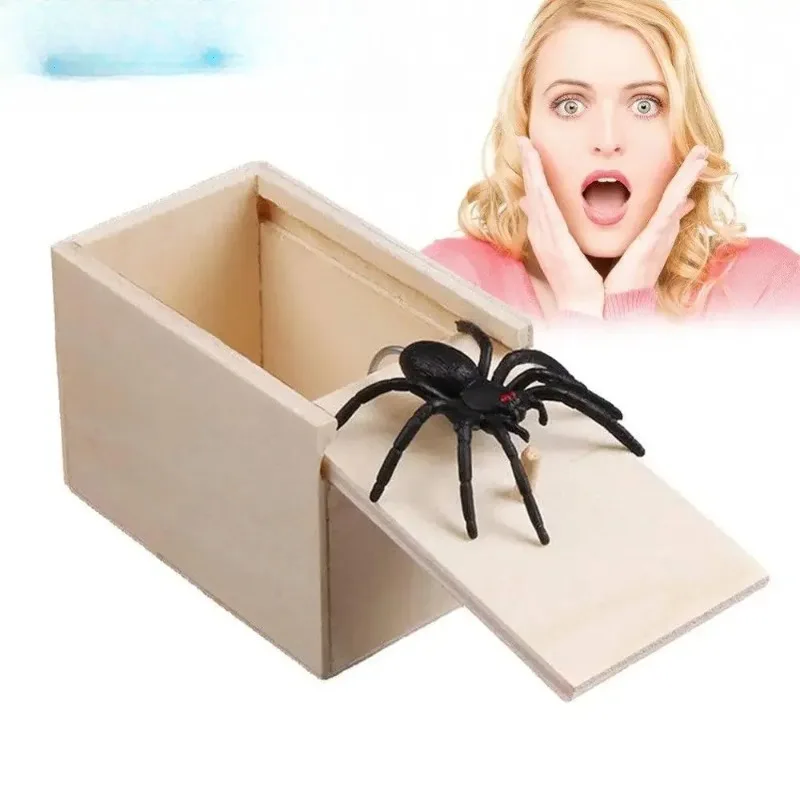 Funny Gifts Trick Spider juguetes Scare Box Wooden Hidden Box Prank Wooden Scare Box Fun Game Prank Trick Friend Party Toys 장난감