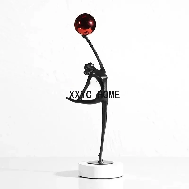 Semplice personaggio di danza di nicchia scolpito ornamenti modello camera casa soggiorno decorazioni per mobile TV