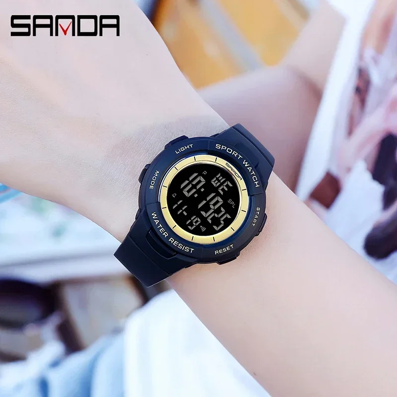 Reloj deportivo SANDA, Reloj cronógrafo multifuncional de marca de lujo, Reloj Digital LED HD resistente al agua hasta 50M, Reloj luminoso para Mujer 6006