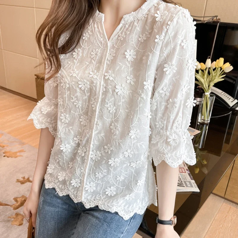 New 2024 Fashion Summer Short Sleeve Lace Blouses Women Tops Embroidery Floral Cotton White Shirt Casual Women\'s Clothing 9638