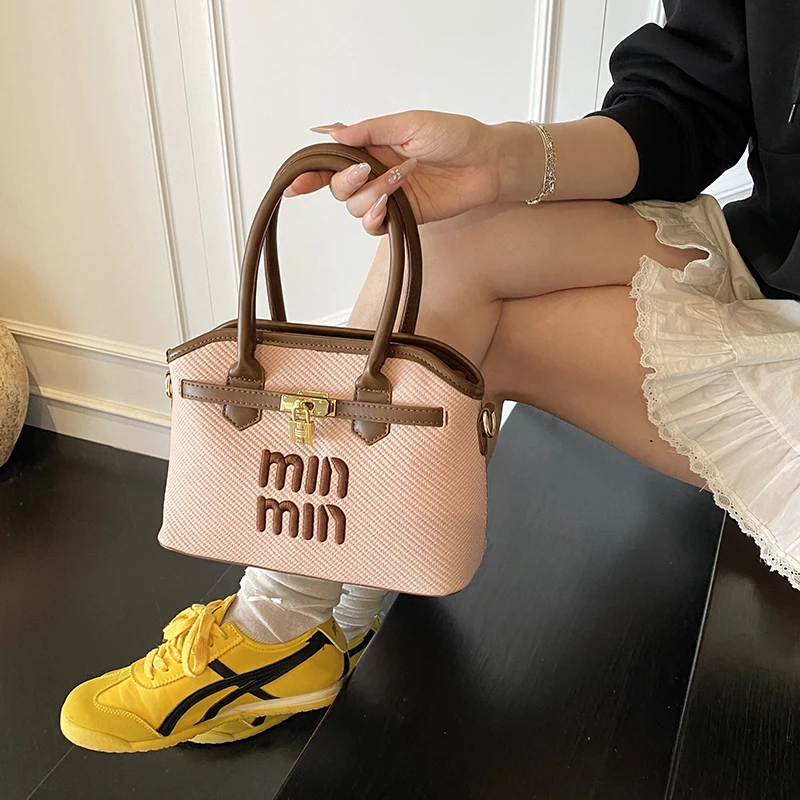 Modern trend zipper shoulder bag, classic fashion handbag, high-quality women's chain strap crossbody bag