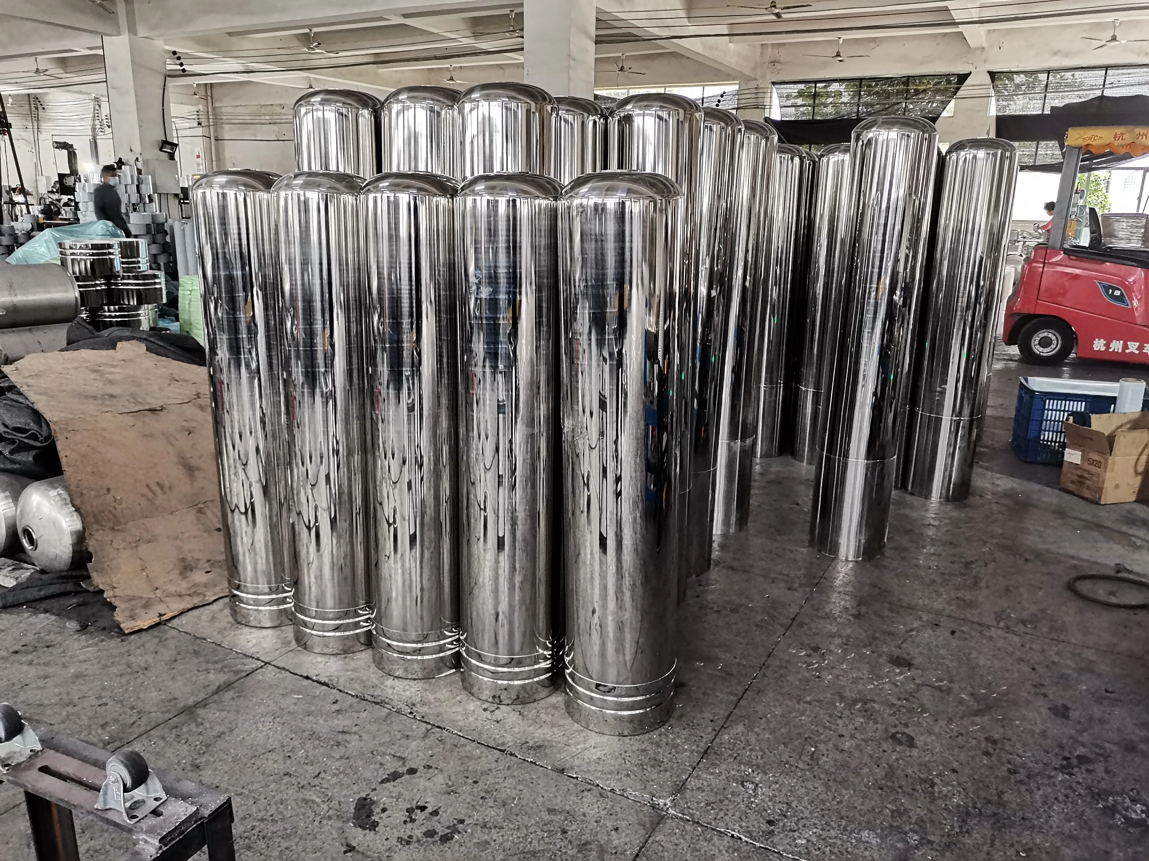 2025 سفينة ضغط من الفولاذ المقاوم للصدأ 1054 1354 1465 الشركة المصنعة لخزان ضغط أوعية المياه من الفولاذ المقاوم للصدأ