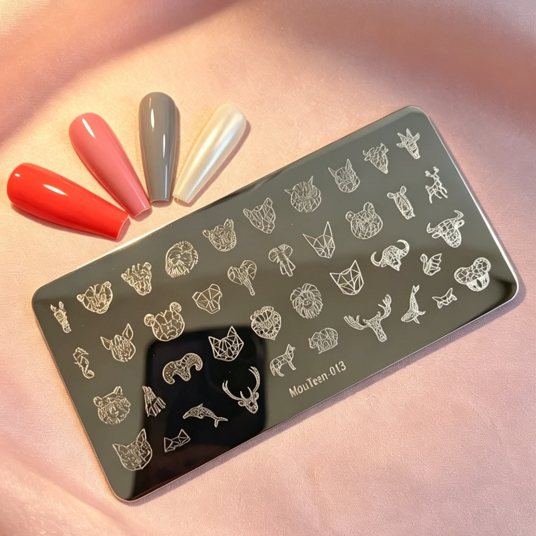 MouTen013 Geometric Animal Nail Stamping Plate Abstract Animal Line Art Nail Art Template Stamp Plate for Nail Art Decoration