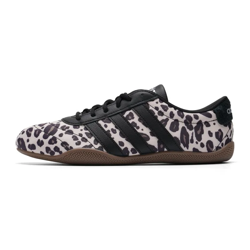 2026 New Adidas KI2717 Leopard Print Women Sneakers Leather Gum Rubber Sole Classic Retro Casual Skate Shoes