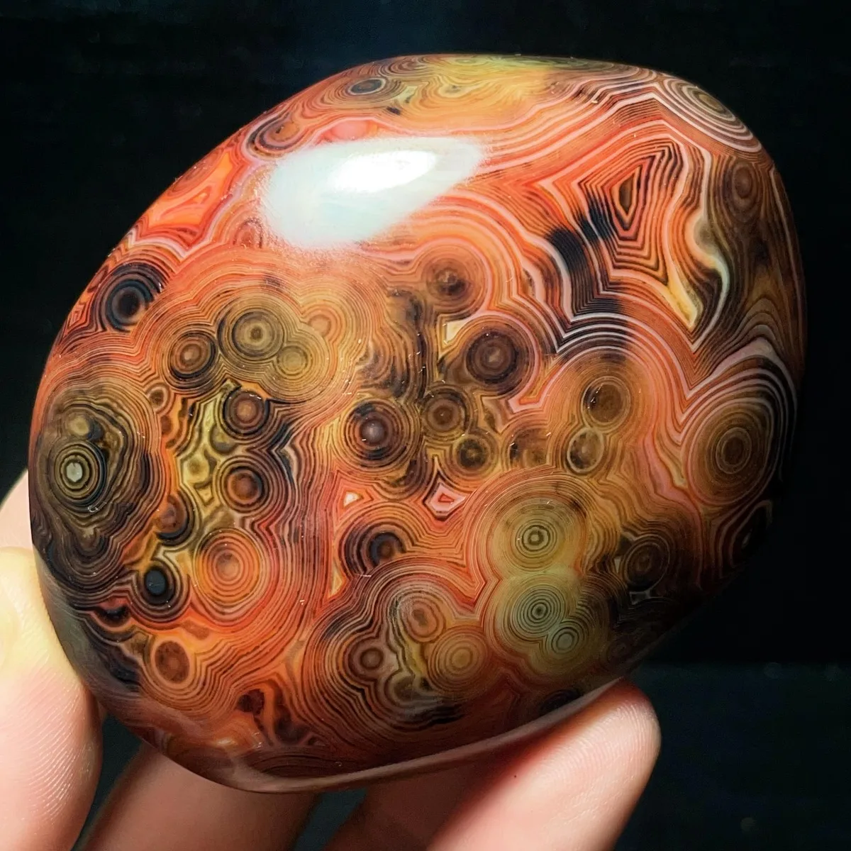 Nature Made Banded Agate Palm Stone, Polished Tumbled, Chalcedony Beauty, Mineral Specimen, Natural Stone, Crystal Collection