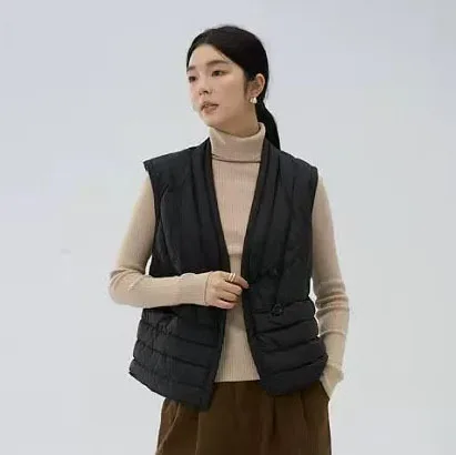 

Women's White Duck down Vest Short Style 2025 Autumn Winter Inner Wear Lightweight V-Neck Slim Fit Jacket Nylon Fabric