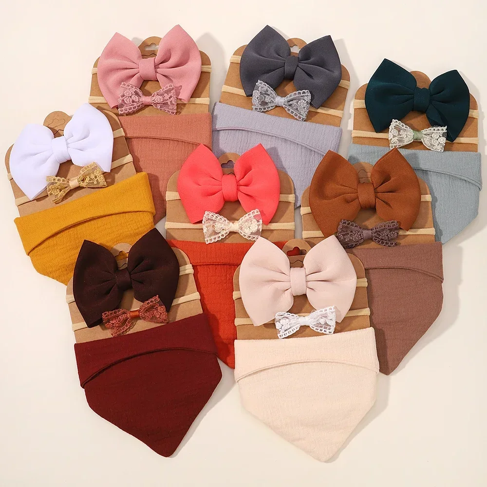 

3pcs/set Baby Headbands Bibs Set Solid Color Cotton Feedding Protect Bib Lovely Lace Bows Hairbands Big Nylon Bowknot Headband