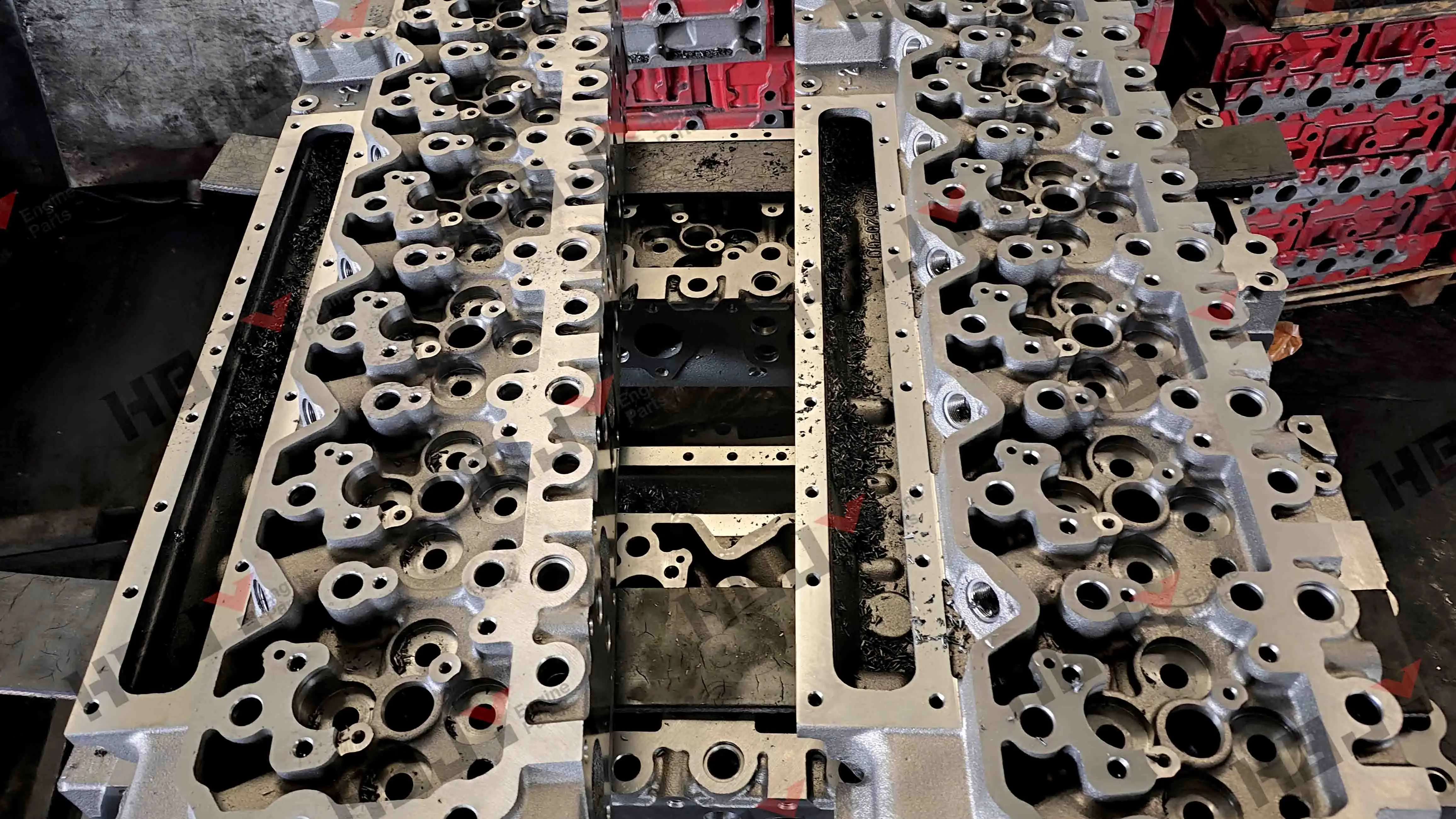 Głowica cylindrów R525583 Agricultural 7720