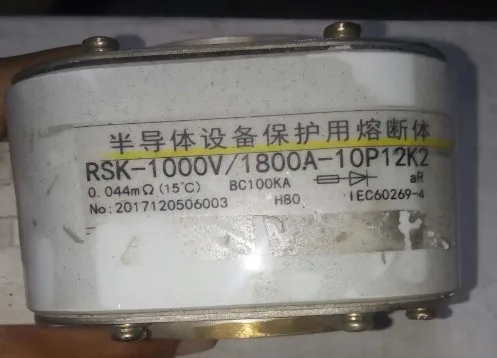 الصمامات: RSK-1000V 1800A-10P12K2 h80 BC100KA aR / RSK-500V 2500A-12PK BC230KA h40