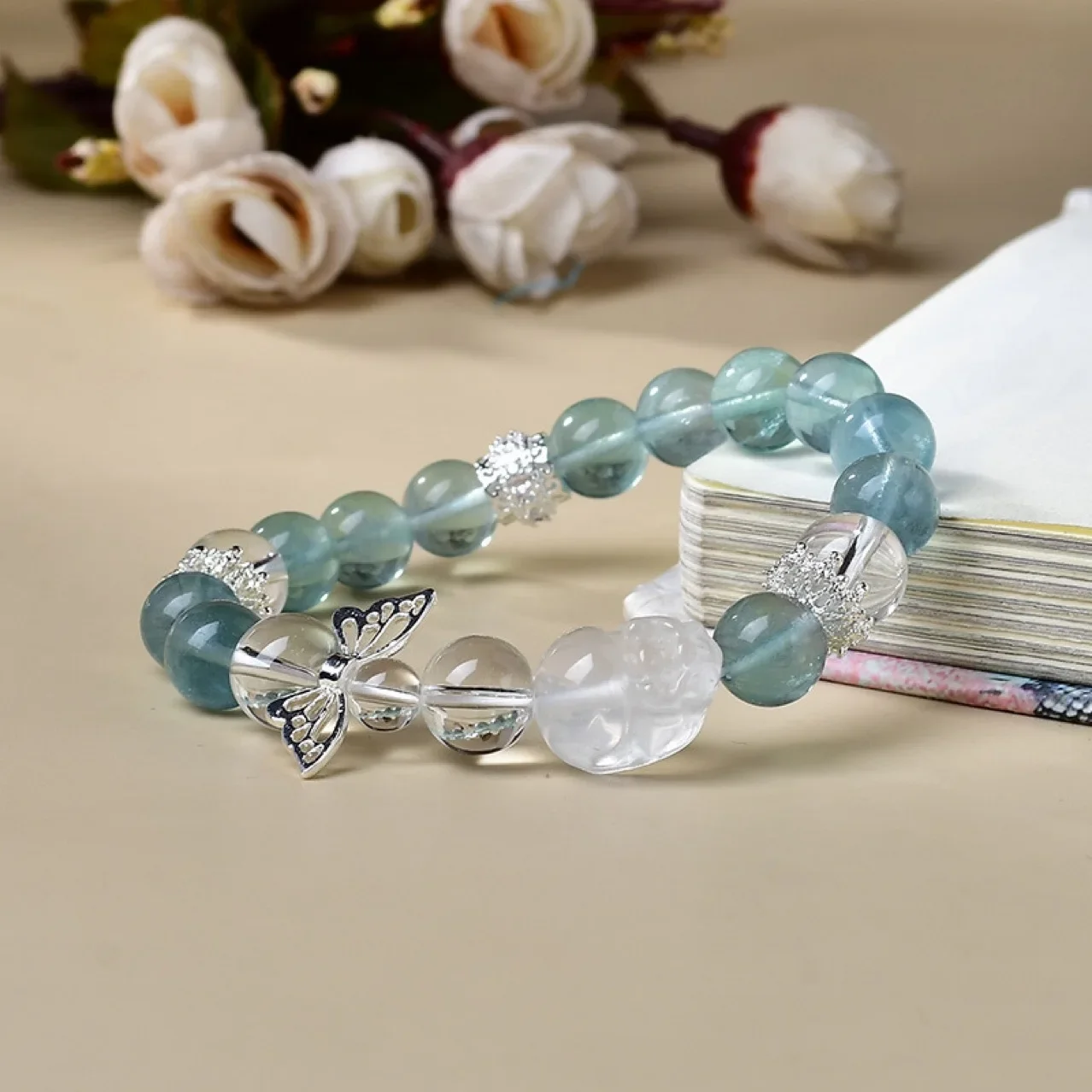 

Natural Green Fluorite Milk White Crystal Pixiu Bracelet Women's Light Luxury Fashion Lucky Bracelet