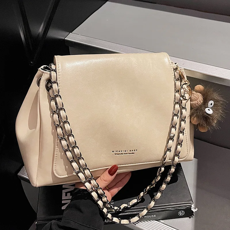 

2025 Trendy Commuter Bag​​ for Women Casual Large Capacity Tote Simple Fashion Chain Strap Shoulder Purse Crossbody Fall