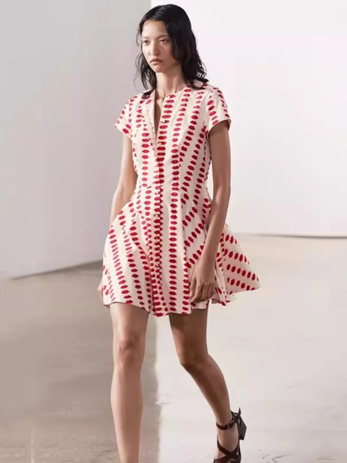 Sli Red Lip Print Rolschaats Dr Zomer Nieuwe collectie Dames Faionable Street Sle ort Sve rond Ne Dr