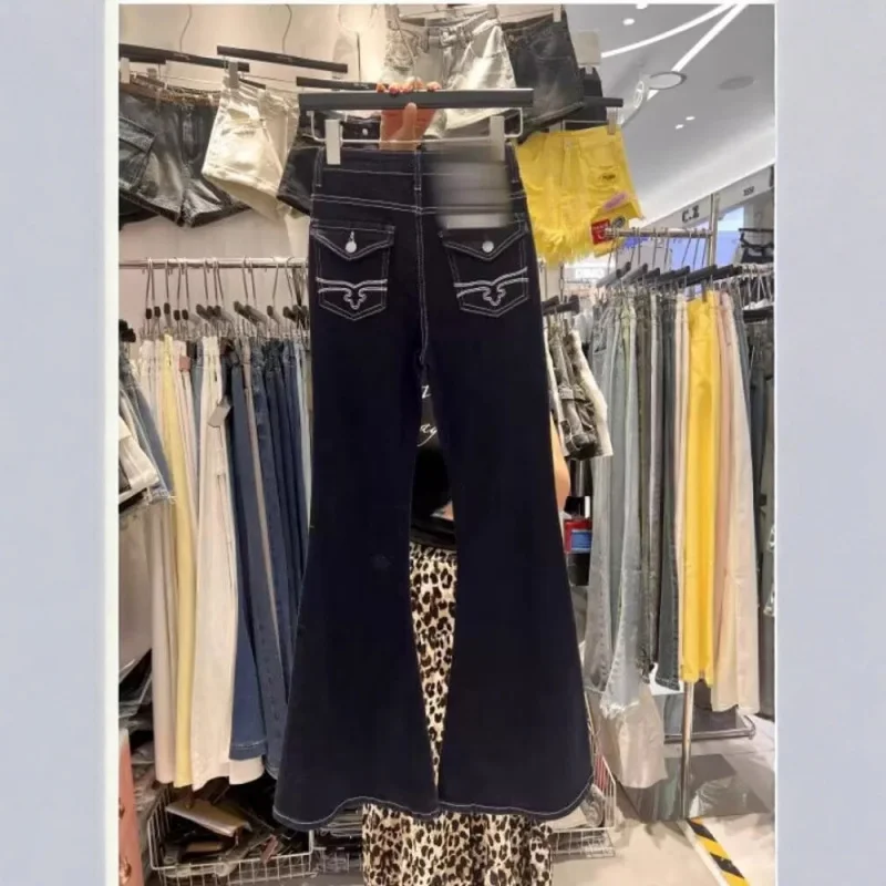 

Женские джинсы-клеш оригинального цвета с вышивкой на карманах, новая осенняя модель 2025 года, облегающие, с низкой посадкой, с эффектом подтяжки бедер