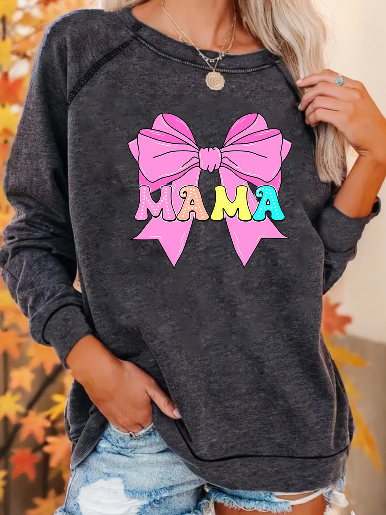 

Beautiful pink bow letter mamam graphic print sweatshirt round neck casual sweatshirt autumn and spring women's wear