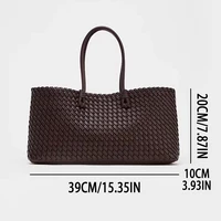 new niche commuting woven hand-held shoulder bag, fashionable and versatile, super large capacity tote bag - Image 6