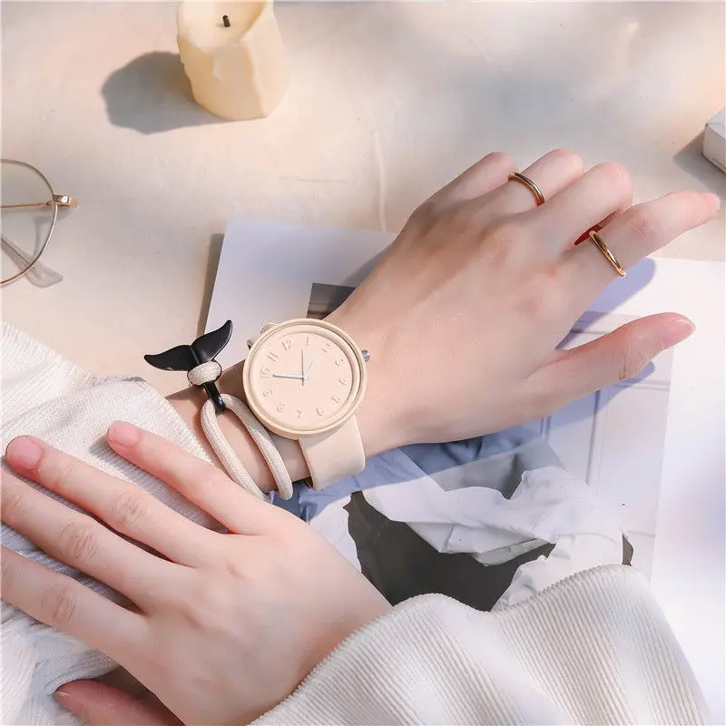 Fashion Makaron Simple   Women\'s Quartz Watch Ins High Beauty Student  Man And Women Style Round Leisure Vintage Wristbatch