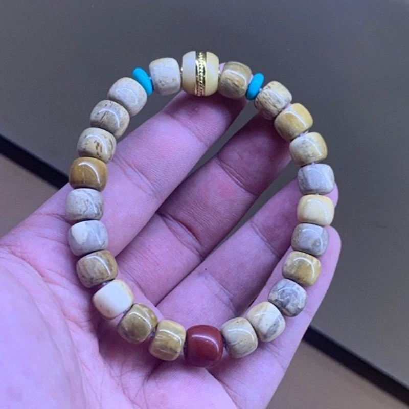 

Desert-colored top Cook Bodhi seeds with Alxa magnesite spacer Bodhi root burger beads