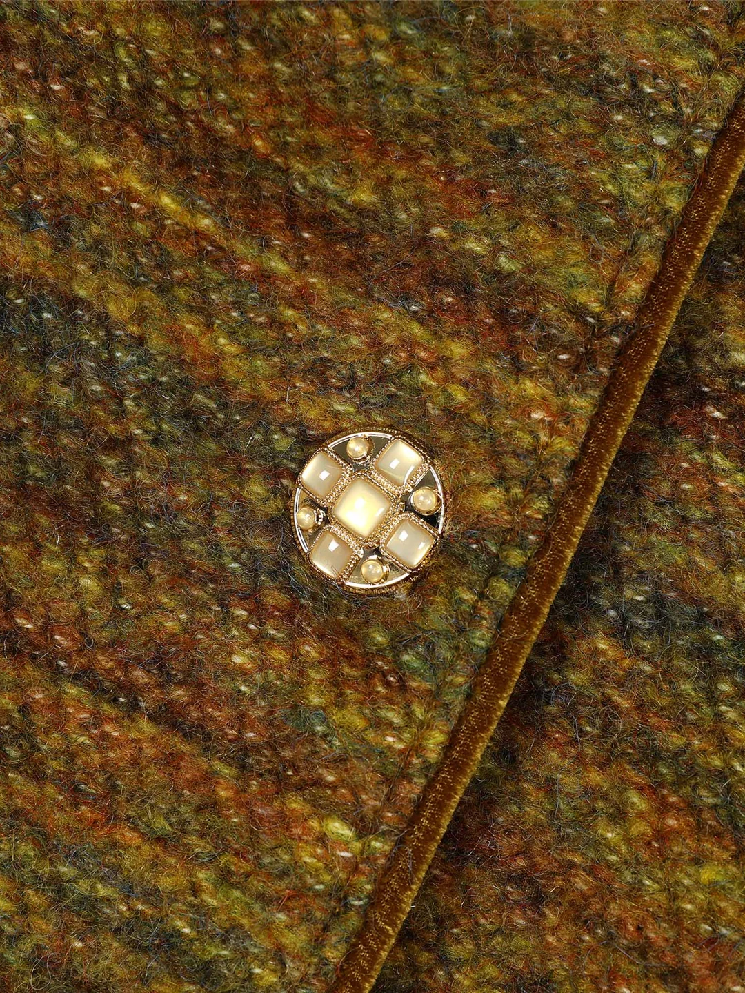 LAeila新作2025宝物版レディースショートアウター、豪華レトロファッションヘビーワークスモールフレグランススタイルジャケット